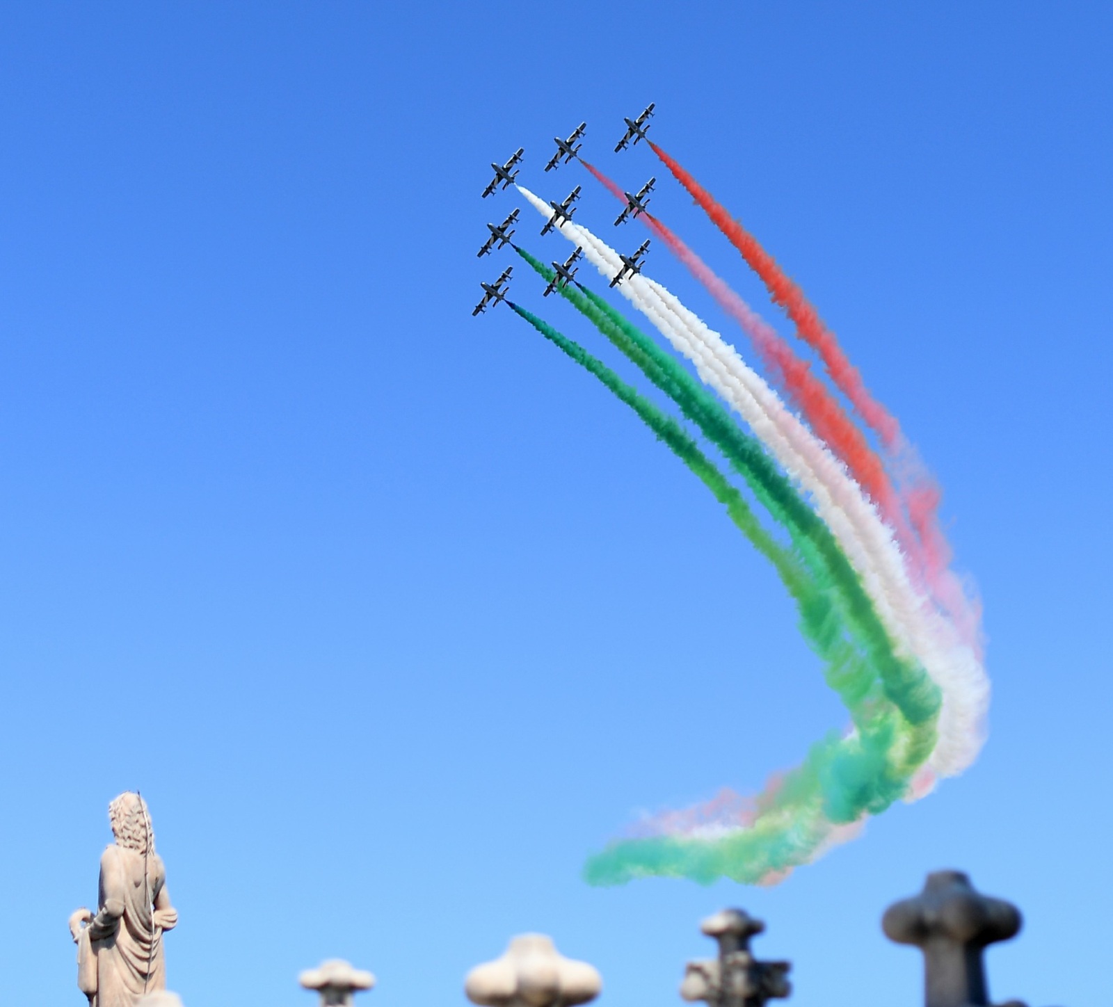 意大利将迎国庆节，“三色箭”飞行表演时间表来了！